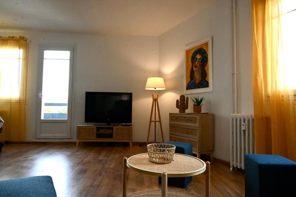 Grand Appartement Cosy-Hyper Centre-Place Verdun Tarbes Kültér fotó